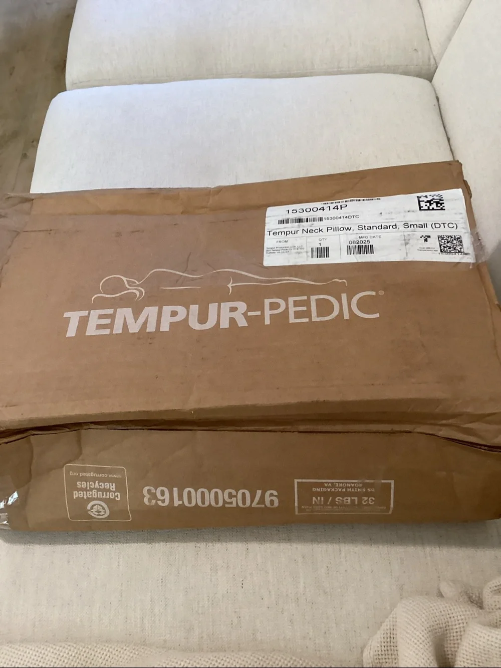 Tempur-Pedic Neck Pillow Standard Size SMALL, NWT open box